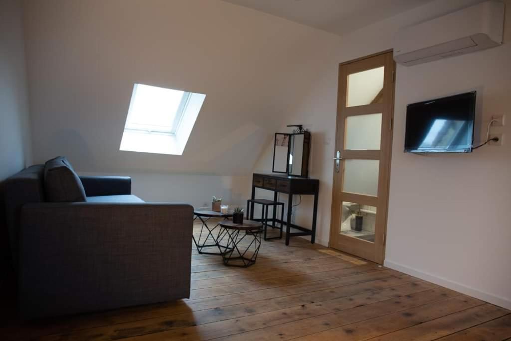 Cyris - Chambres Duplex Climatisees - Spa & Piscine Centre Ville Saint-Germain-des-Fosses Exterior photo